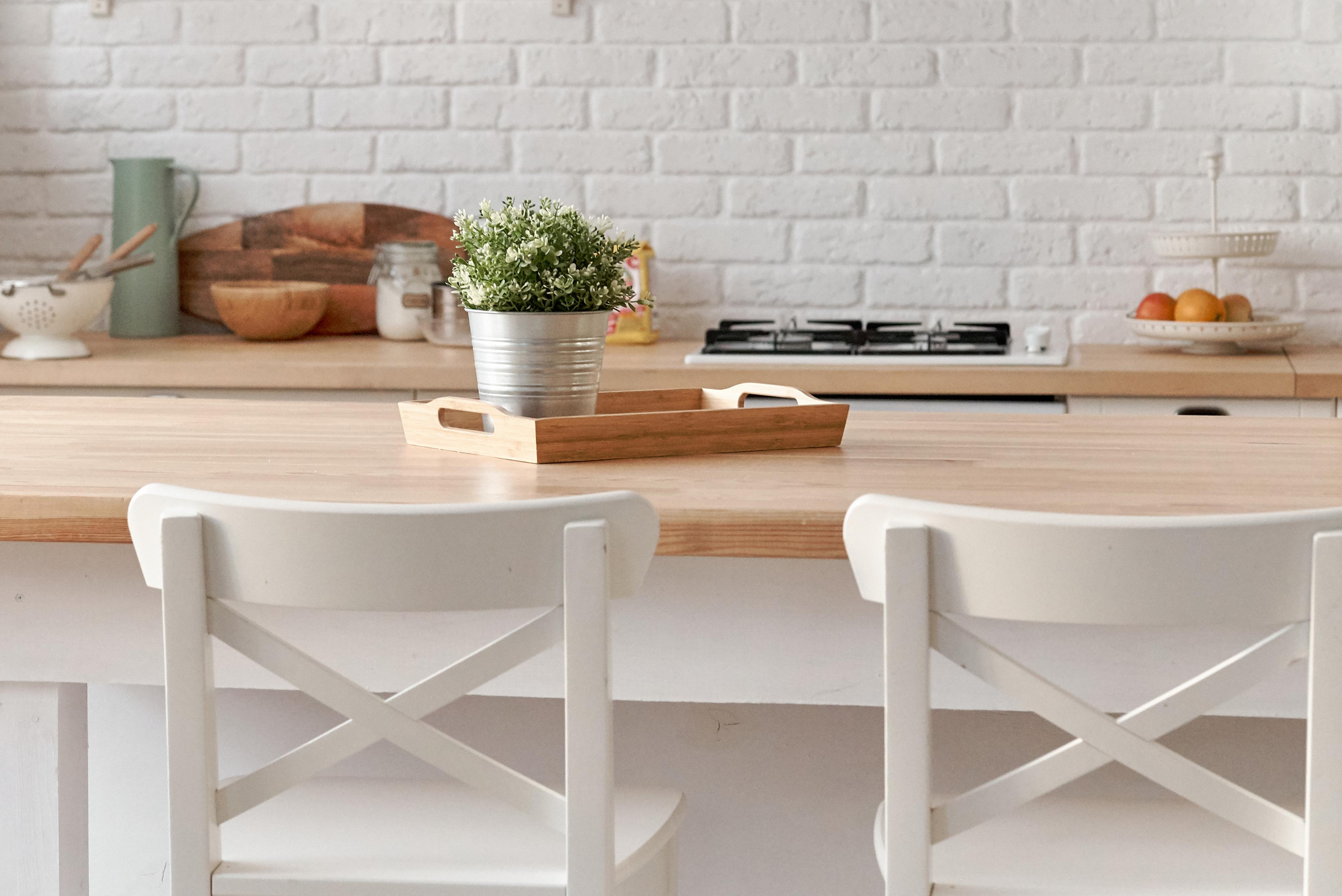 How to Transform your Kitchen Table 